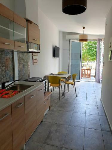 Apartamento House Of Evdions