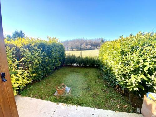 Inviting Apartment In Giarole With Garden