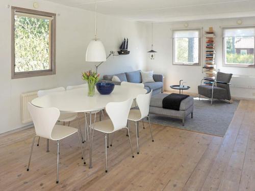 Holiday Home Yngsj� III