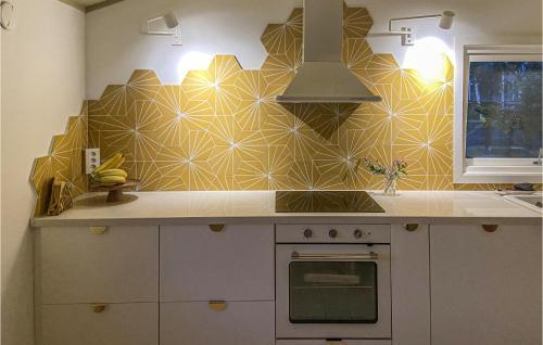 Awesome Home In Tr�sl�vsl�ge With 4 Bedrooms #269