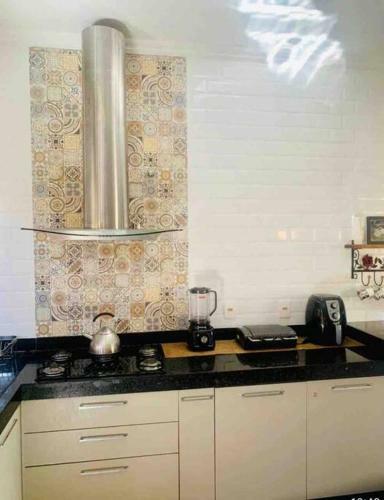 Casa Charmosa Com Piscina Aquecida, Jacuzzi, Ar