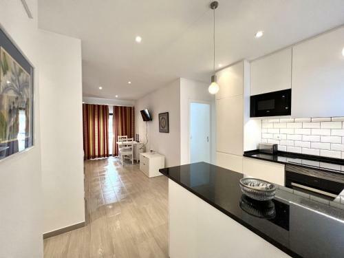 Beachside Apartment - With Pool By Hd Properties
