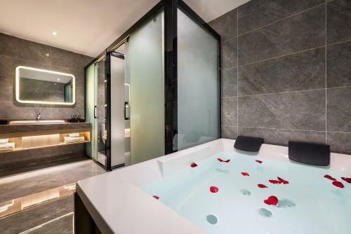 Hotel Ausotel Wow Huadu Guangzhou
