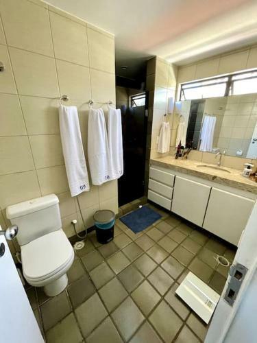 Apartamento Apto Espa�oso, Confort�vel E A 150 Metros Da Praia