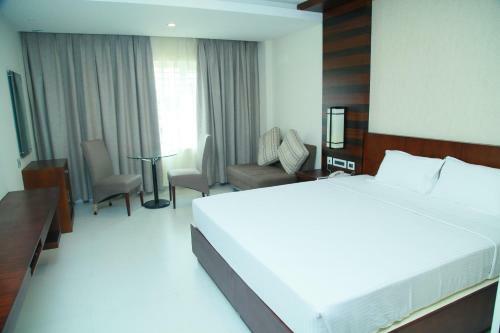 Posada Vavas Inn & Suites