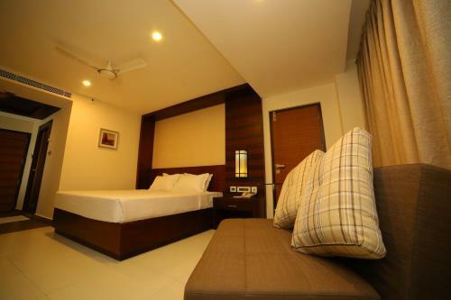 Posada Vavas Inn & Suites