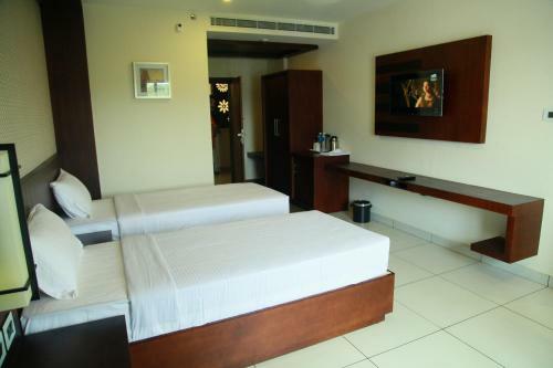 Posada Vavas Inn & Suites
