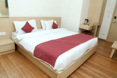 Hotel Tulsi Rooms N Banquite
