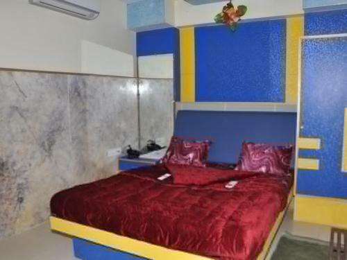 Oyo 89600 Hotel Ravi Palace Rajkot