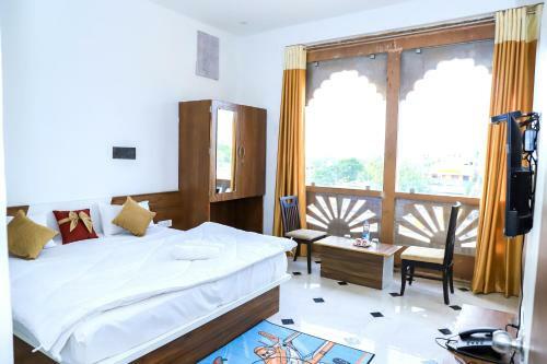 Hotel Meera Heritage