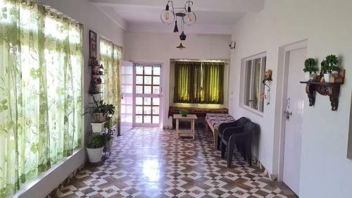 Siya Ram Vatika Pure Vegetarian Homestay