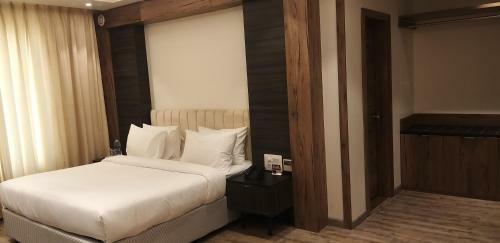 Hotel Utopia