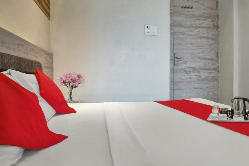 Oyo Flagship 90908 Hotel Kalptaru