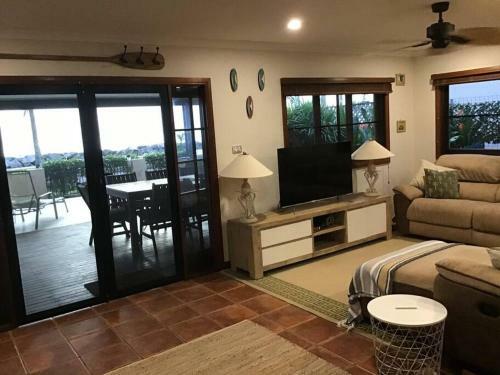 Bella Ohana - Oceanfront, Amazing Views, Relaxing