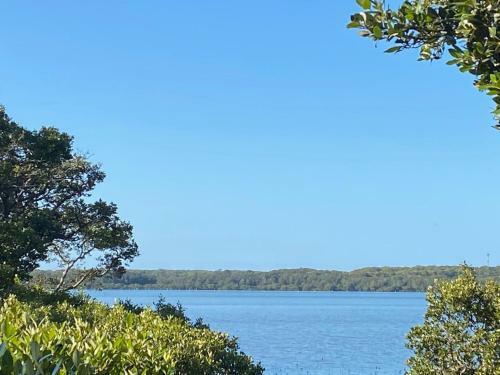 Baileys Retreat - Pet Friendly - 10 Mins Walk To Beach