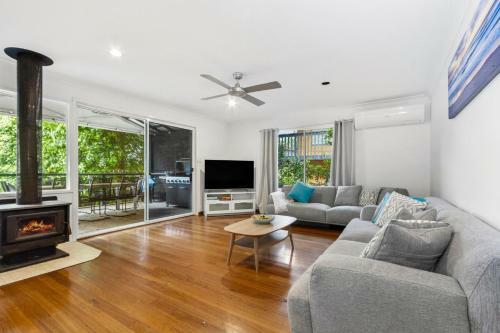 Baileys Retreat - Pet Friendly - 10 Mins Walk To Beach