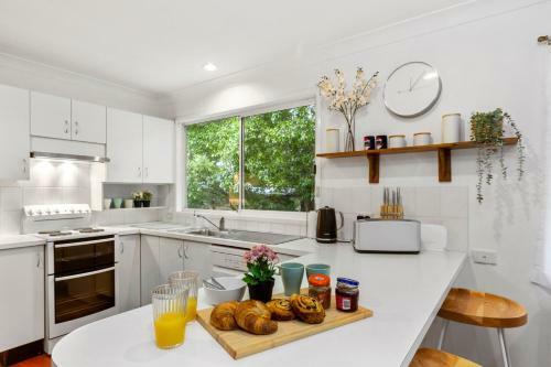 Baileys Retreat - Pet Friendly - 10 Mins Walk To Beach