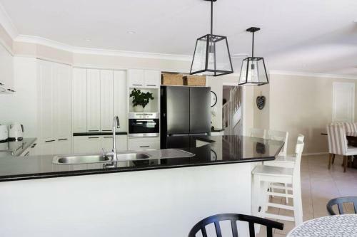 Chateau On Sydney's Northern Beaches