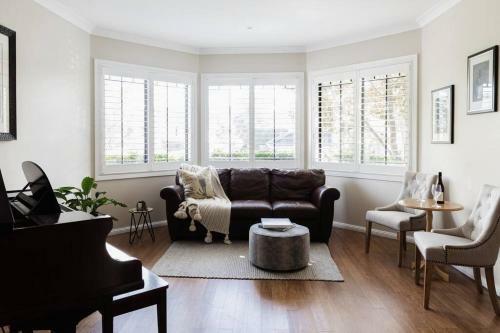 Chateau On Sydney's Northern Beaches