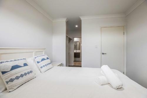 Modern 2br Apartment For Travelling Professionals