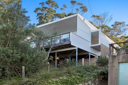 Kookaburra Retreat At Macmasters Beach