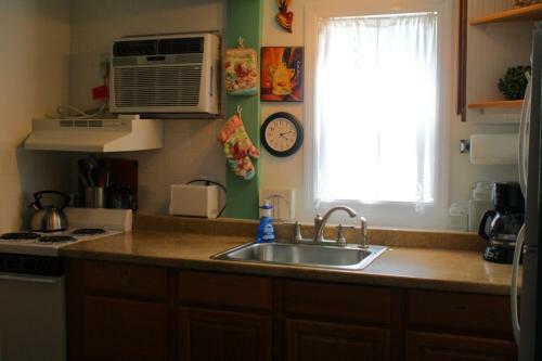 Moon Dreams Cottage - Pet Friendly