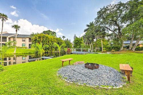 Waterfront N Fort Myers Boat Dock, Fire Pit!