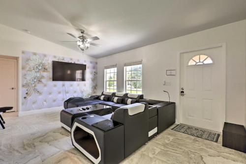 Charming N Fort Meyers Retreat Pool And Lanai!