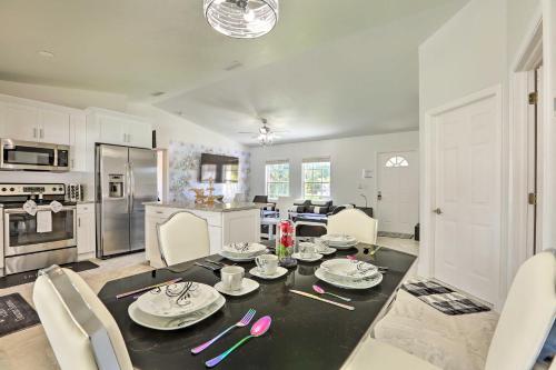 Charming N Fort Meyers Retreat Pool And Lanai!