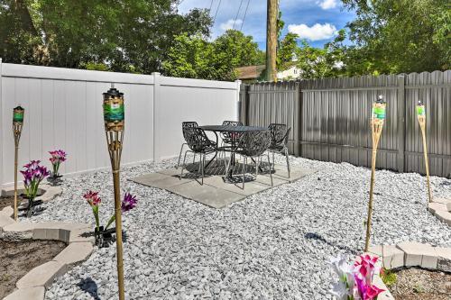 Charming N Fort Meyers Retreat Pool And Lanai!
