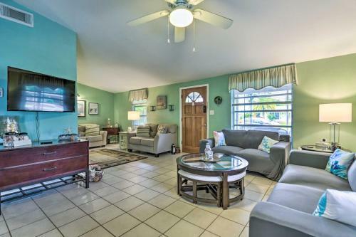 North Port Escape With Pool About 12 Mi To Beach!