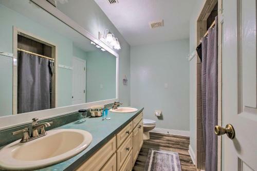 Serene Old Town Getaway Near Suwannee River!