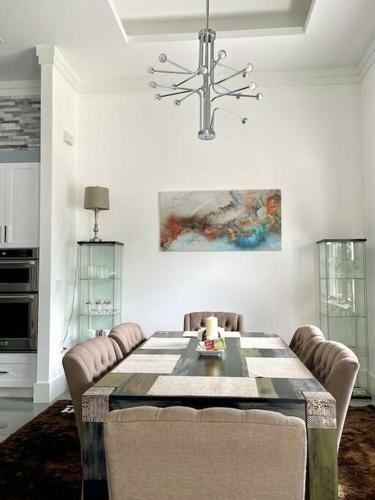 Luxury Villa The Naples Serenity