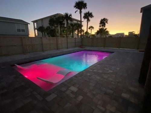 Toes In The Sand By Pensacola Beach Properties