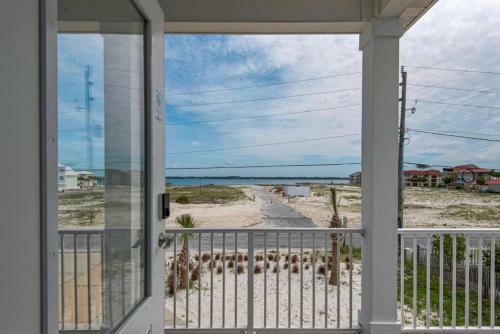 Toes In The Sand By Pensacola Beach Properties