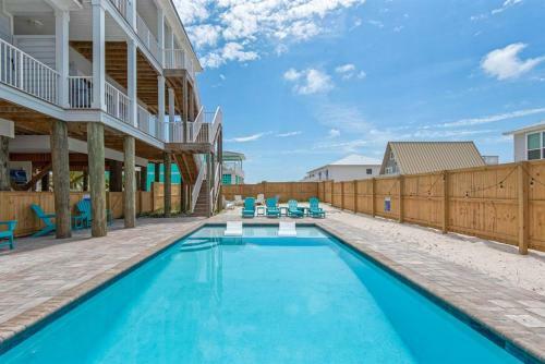 Toes In The Sand By Pensacola Beach Properties
