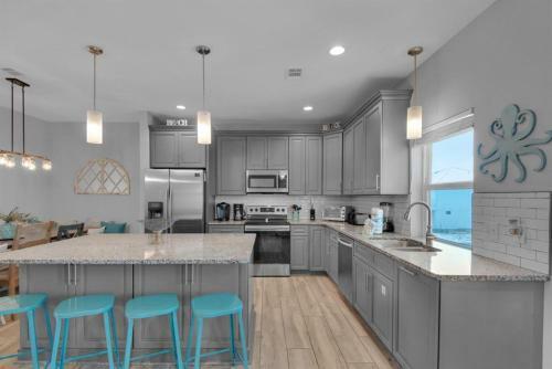 Toes In The Sand By Pensacola Beach Properties