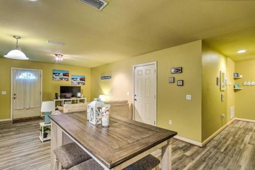 Navarre Beach House Minutes To Restaurants!