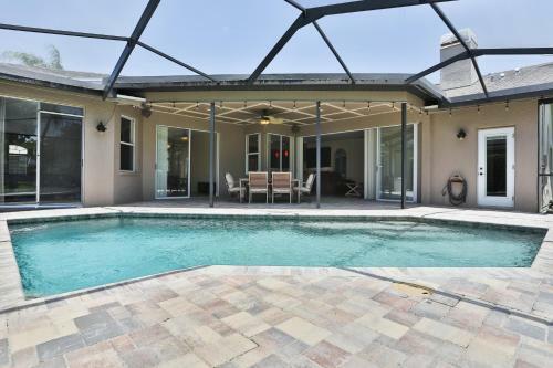East Lake Retreat