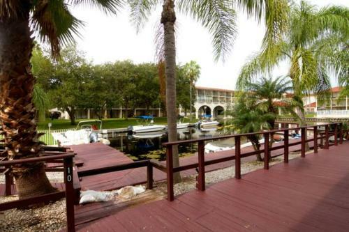 Apartamento Newly Renovated Luxurious Waterfront Condo Condo