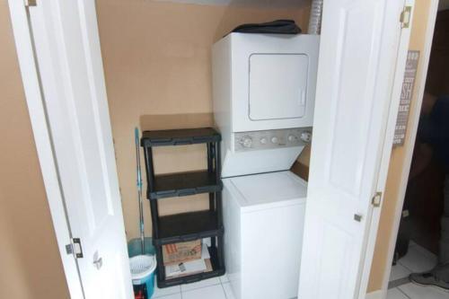 Apartamento Newly Renovated Luxurious Waterfront Condo Condo