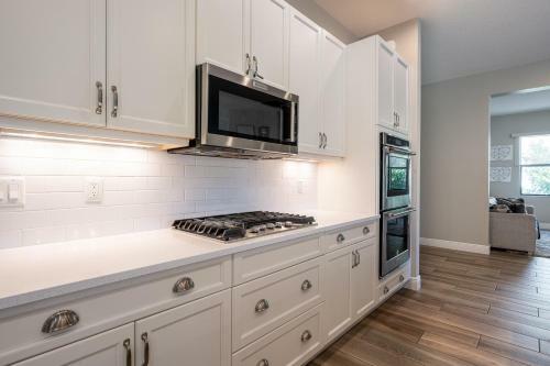 Luxurious Home With Optional Chauffer & Butler Service