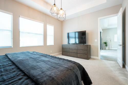 Luxurious Home With Optional Chauffer & Butler Service