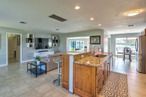 Punta Gorda Escape With Private Lanai And Pool!