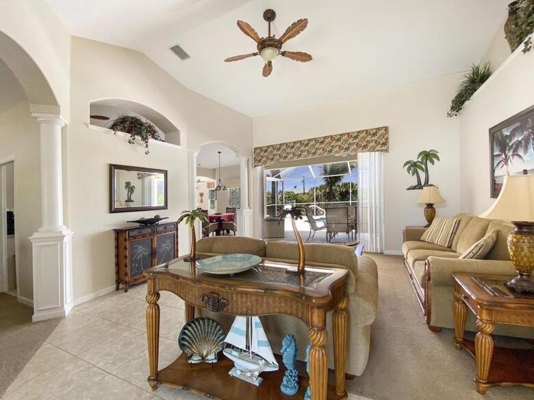 Casa Del Sol - Private Villa With Heated Pool - Sleeps 6