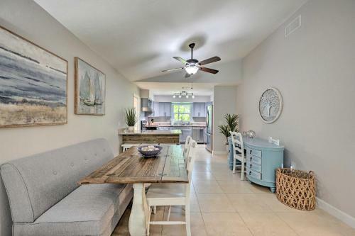 Bright, Airy Naples Home Near Beach And Dining!