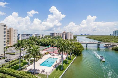 A Slice Of Naples Life