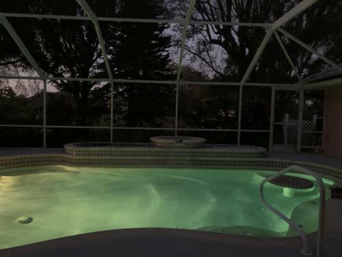 Pure Paradise - Private Villa With Heated Pool - Sleeps 8