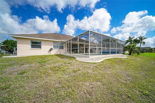 Bella Vista - Private Villa With Heated Pool - Sleeps 6