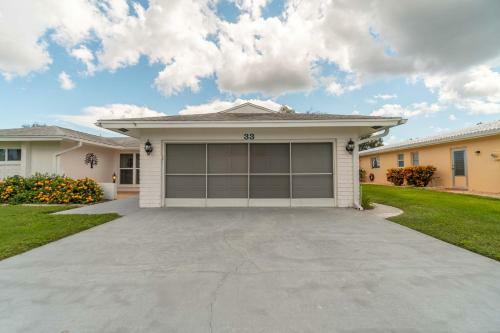 Florida Oasis - Private Dog Friendly Villa With Solar Pool - Sleeps 6